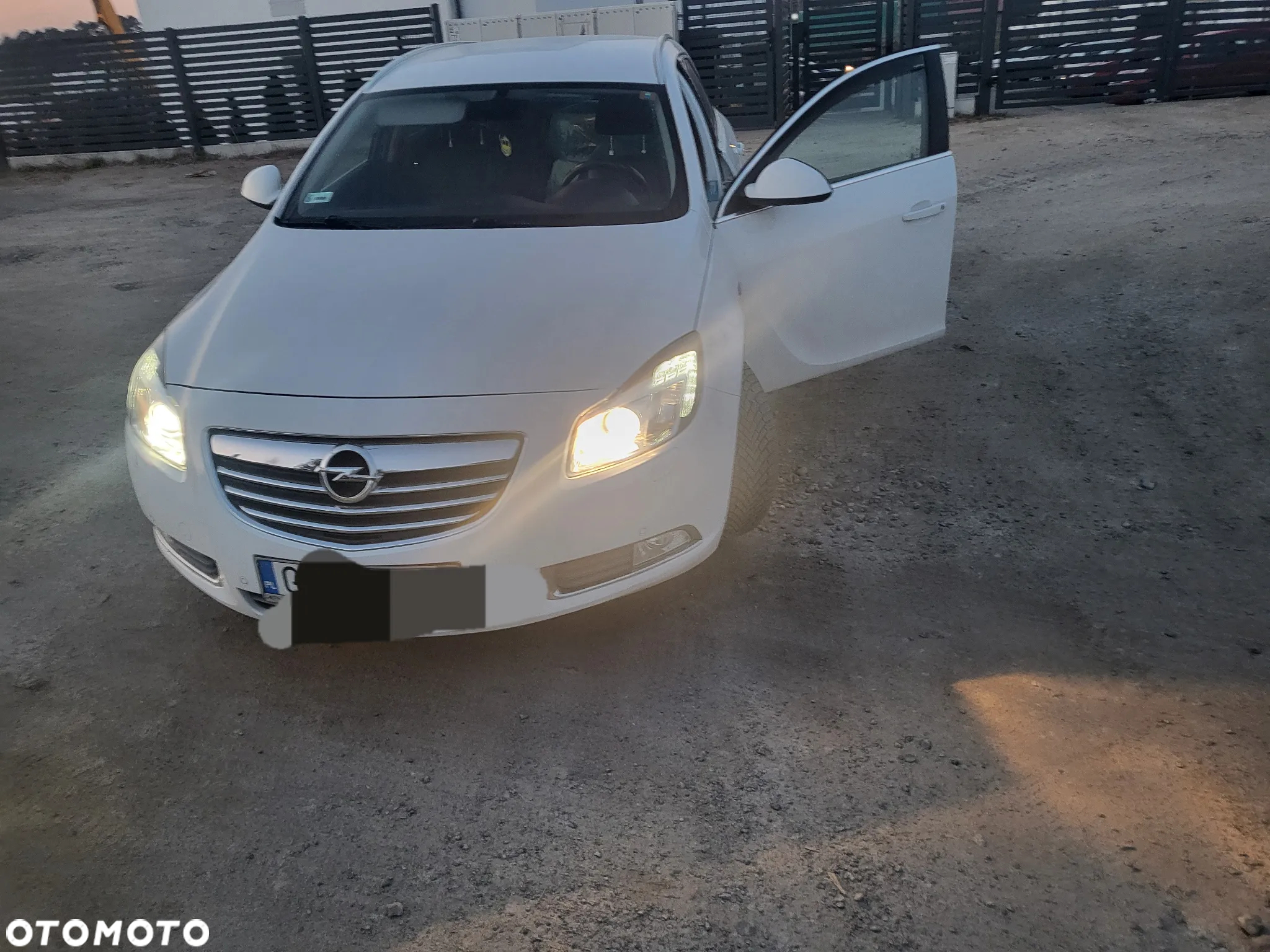 Opel Insignia - 14