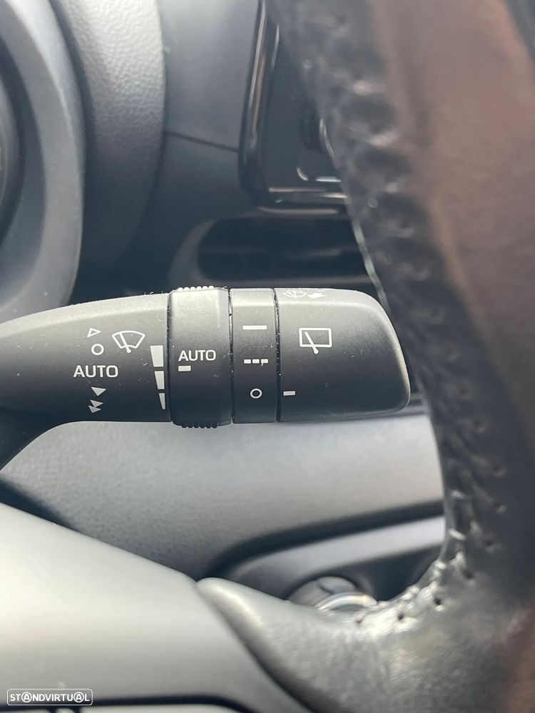 Toyota Yaris 1.0 VVT-i Exclusive - 8