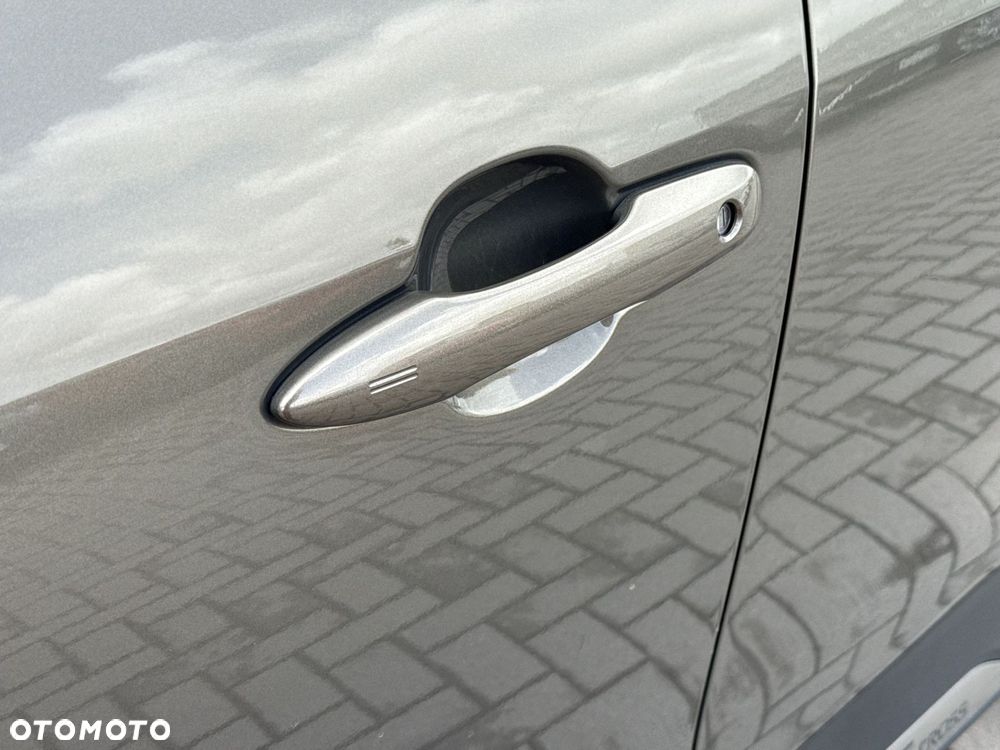 Toyota Yaris Cross Hybrid 1.5 Style AWD - 25
