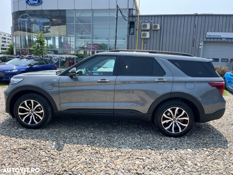 Ford Explorer - 9