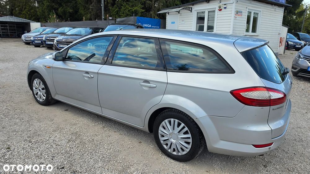Ford Mondeo - 28