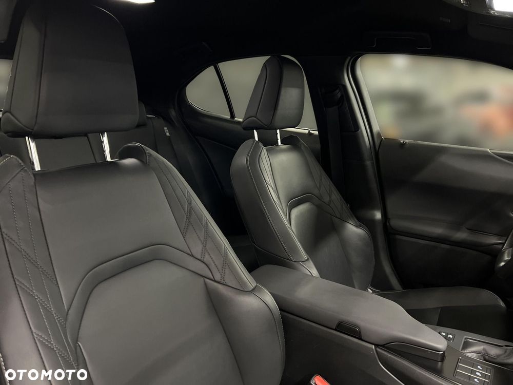 Lexus UX 250h GPF F Sport Design 2WD - 12