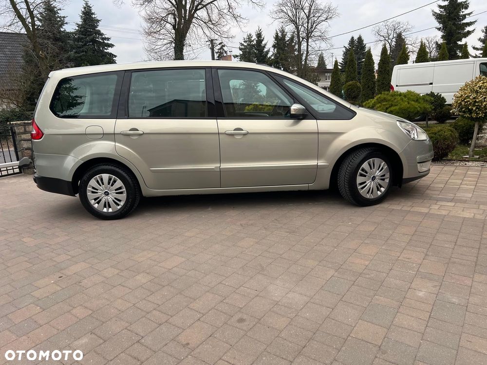 Ford Galaxy 2.0 TDCi DPF Ghia - 4