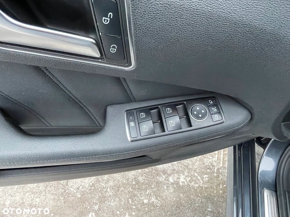 Mercedes-Benz Klasa E 200 CGI BlueEFFICIENCY Automatik Avantgarde - 11