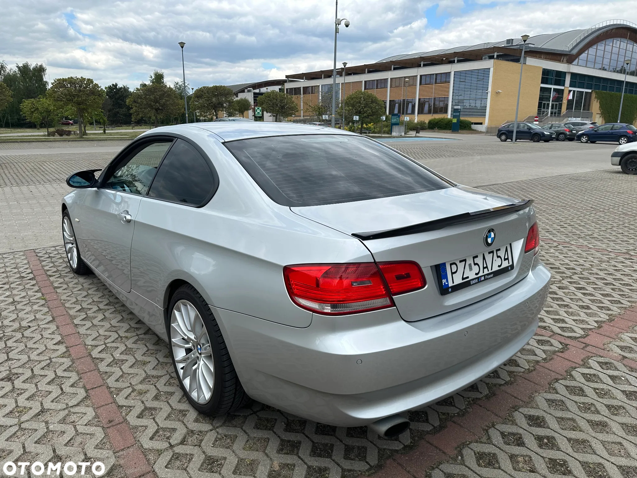 BMW Seria 3 320i Coupe - 23