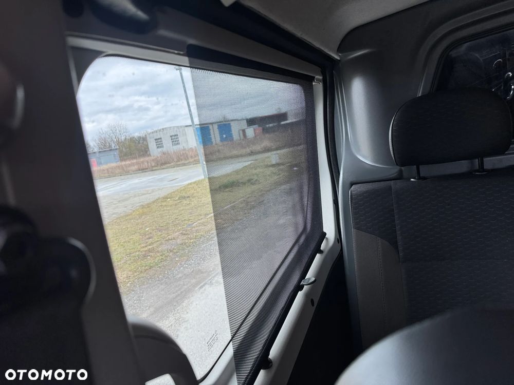 Opel VIVARO - 24