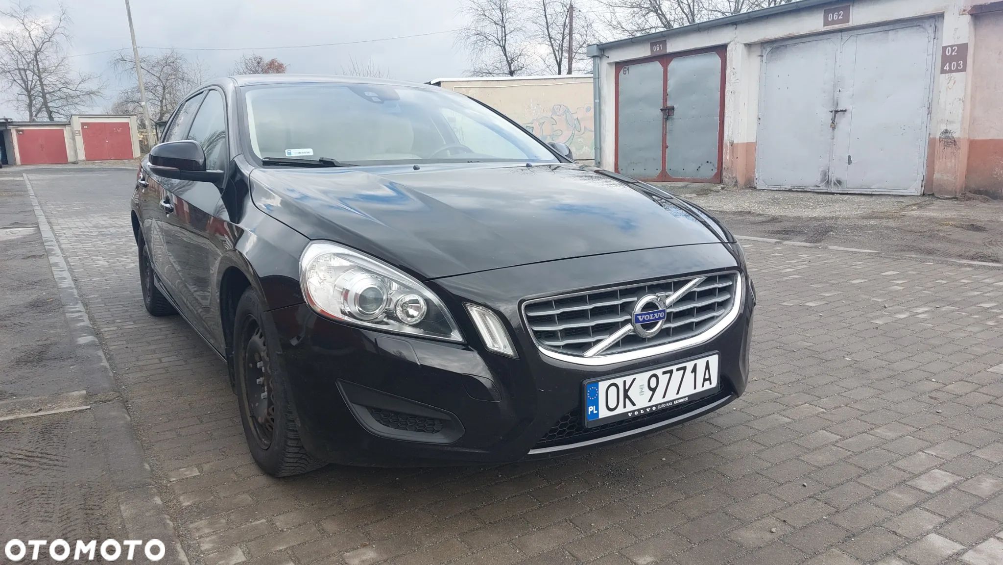 Volvo V60 T3 Kinetic - 1