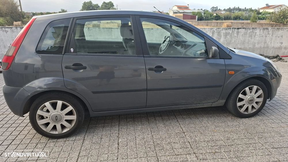 Ford Fiesta 1.4 TDCi Ghia - 3