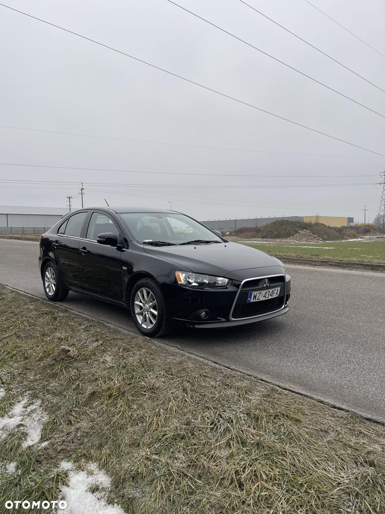 Mitsubishi Lancer 1.6 Inform - 2