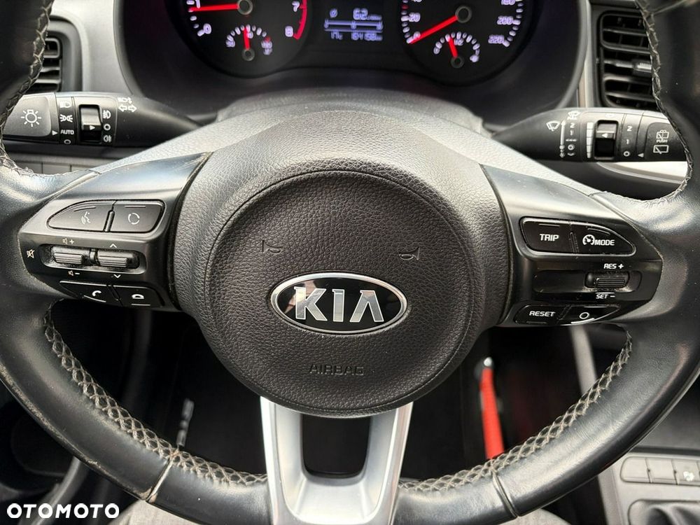 Kia Stonic - 17