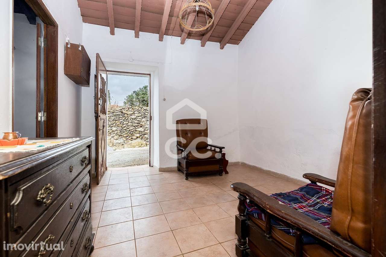Moradia T2 c/ Terreno de 286 m² | Castro Verde, Beja - Grande imagem: 3/36