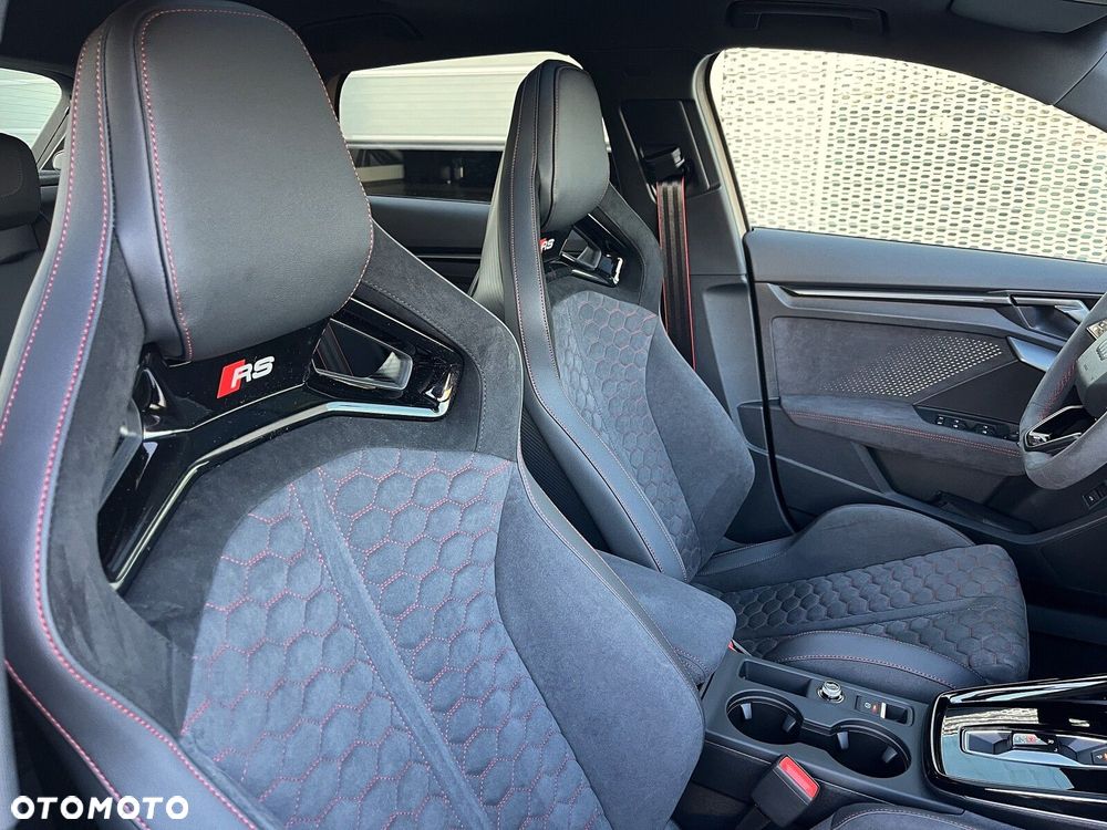 Audi RS3 Sportback - 18