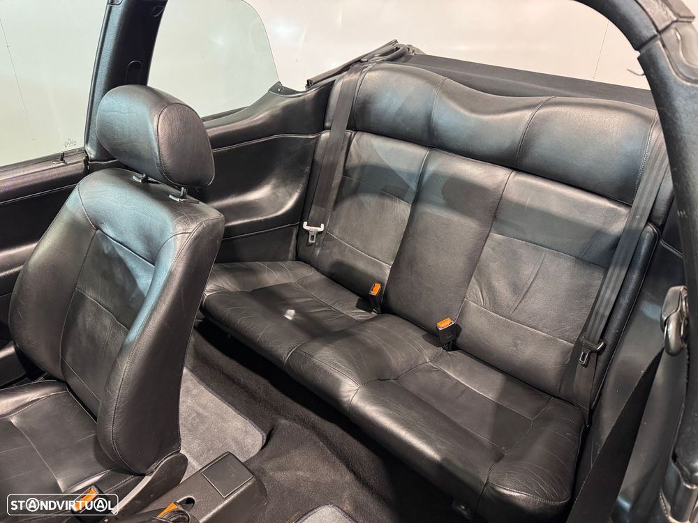 VW Golf Cabriolet 1.6 Highline - 16