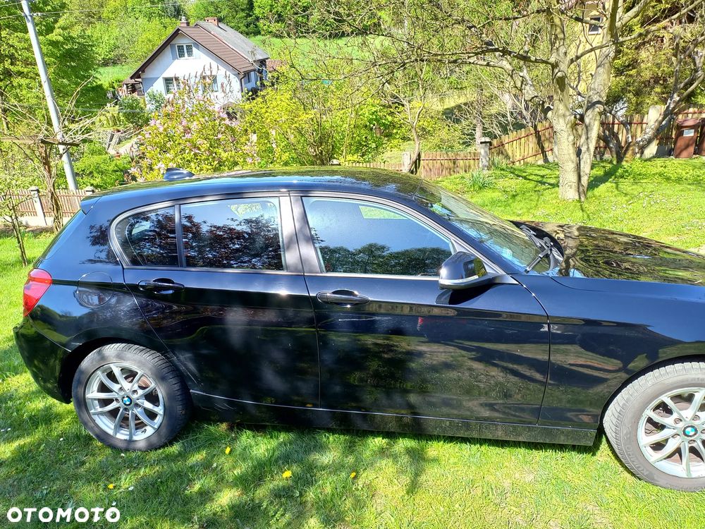 BMW Seria 1 114i - 4