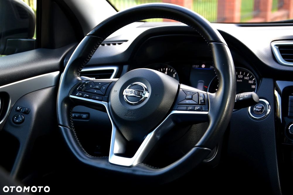 Nissan Qashqai 1.3 DIG-T Tekna - 22