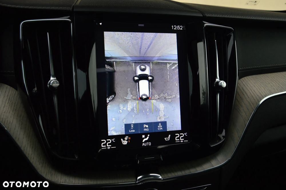 Volvo XC 60 B5 B AWD Inscription - 28