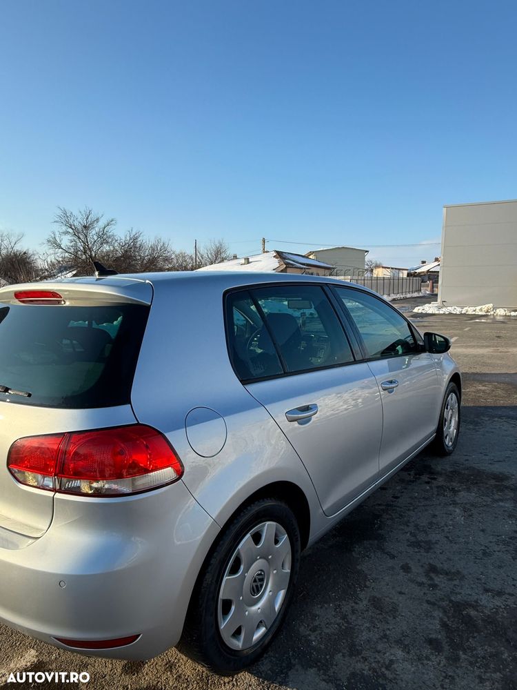 Volkswagen Golf - 17