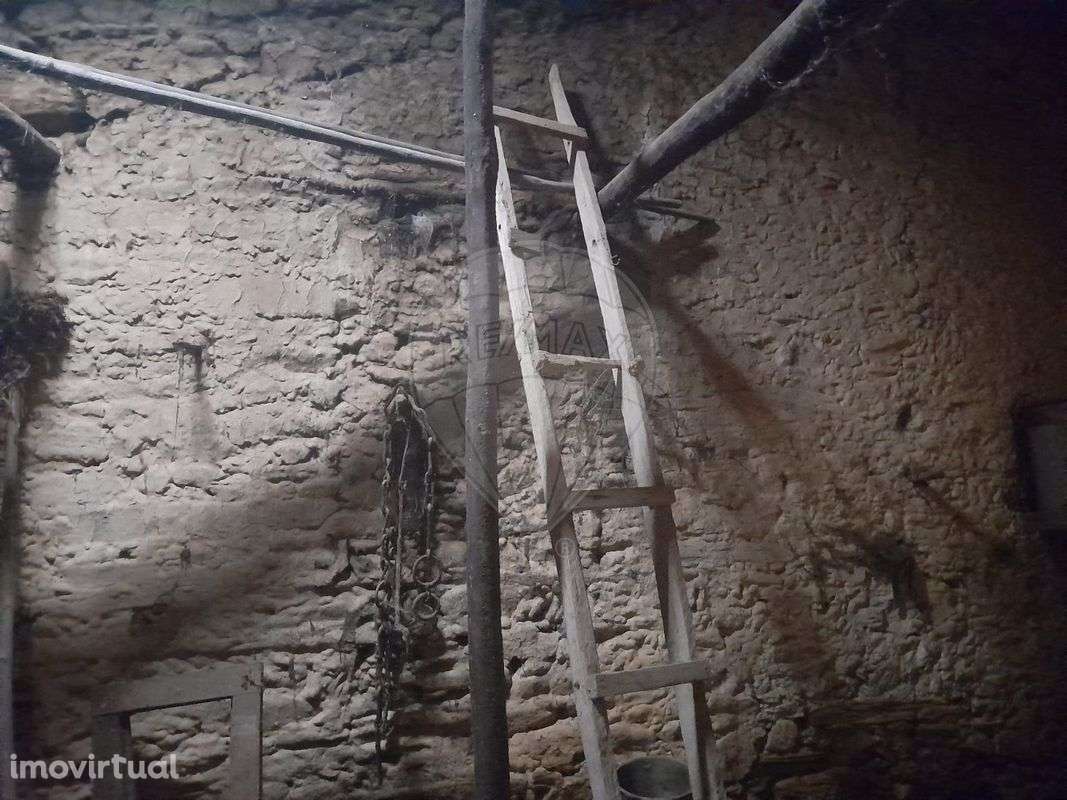 Moradia T2 para venda - Grande imagem: 4/9