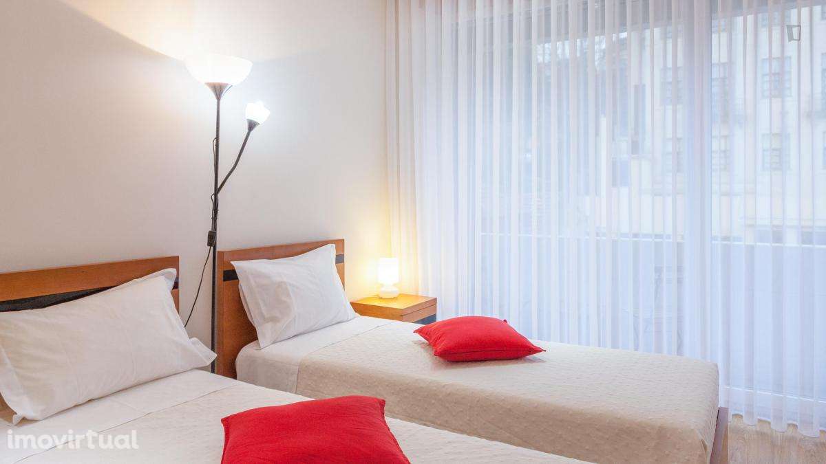 Apartamento com 1 quartos - localizado em Santo Ildefonso Porto - Grande imagem: 4/29