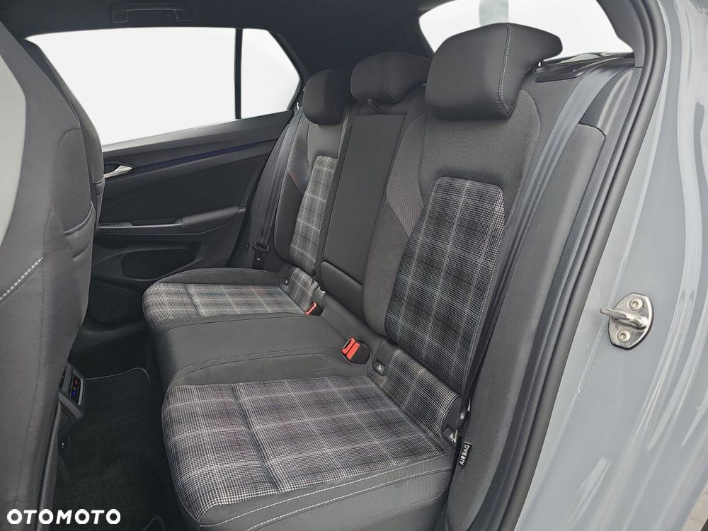 Volkswagen Golf 2.0 TDI GTD DSG - 9