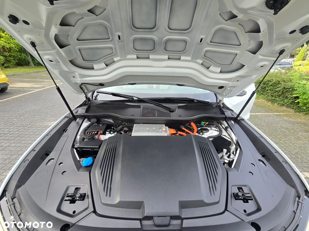 Audi e-tron 55 Quattro S Line - 38