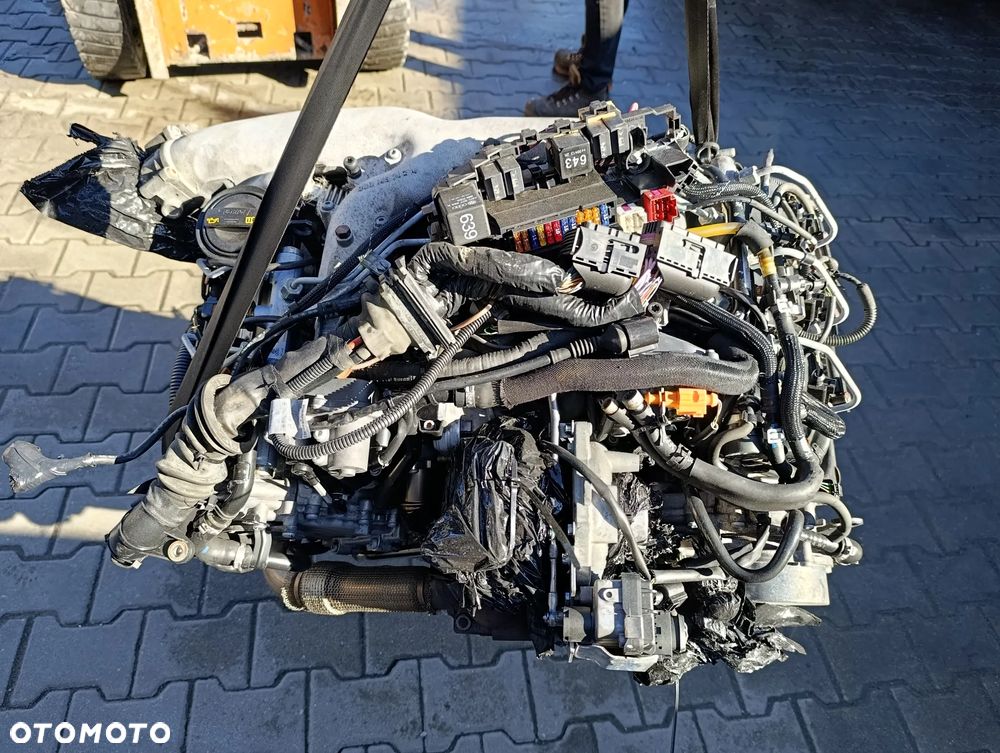 AUDI A4 B8 2.7 TDI SILNIK KOMPLETNY CGK - 6