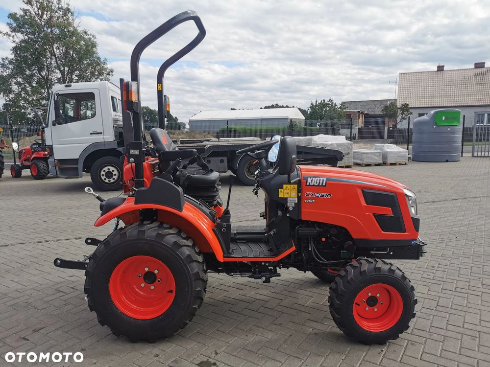 Kioti CX2510H - 5