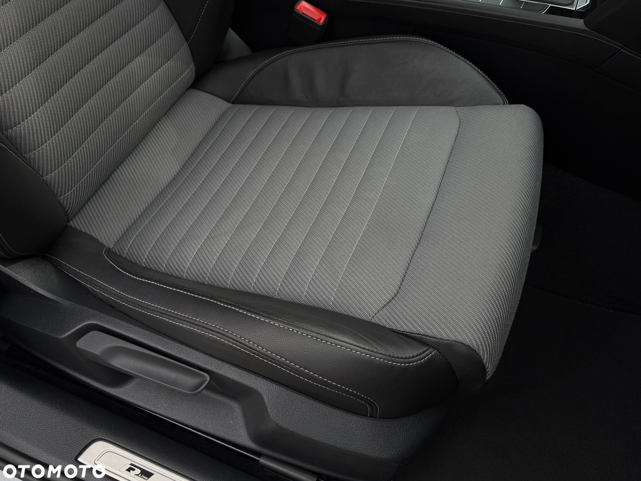 Volkswagen Passat Variant 2.0 TDI (BlueMotion Technology) Comfortline - 28