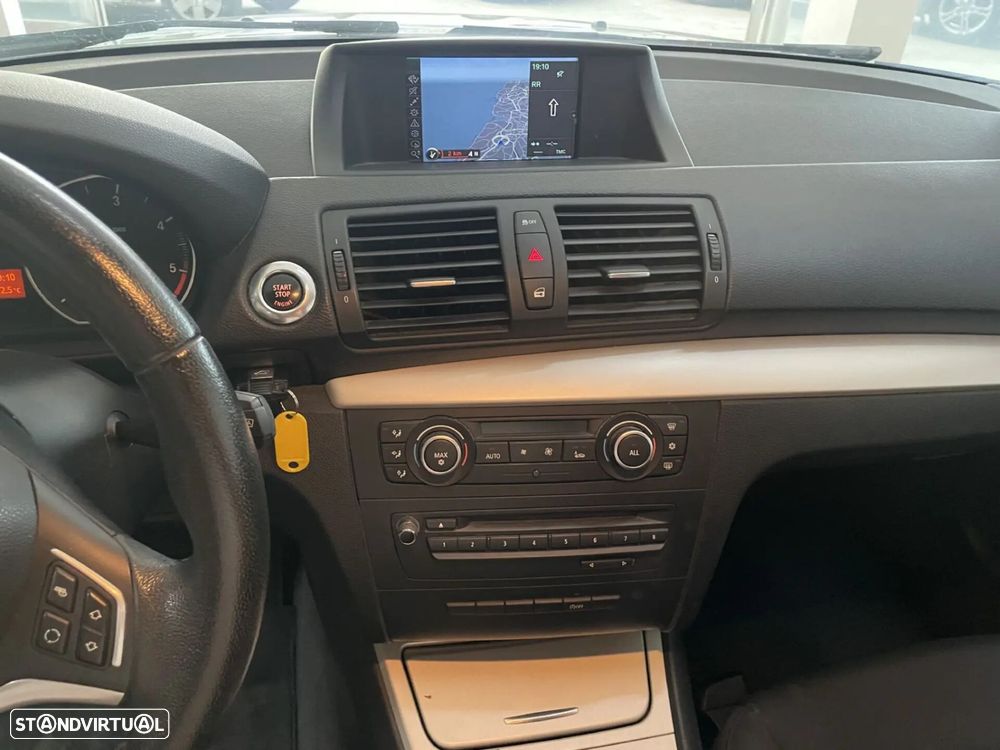 BMW 118 - 15