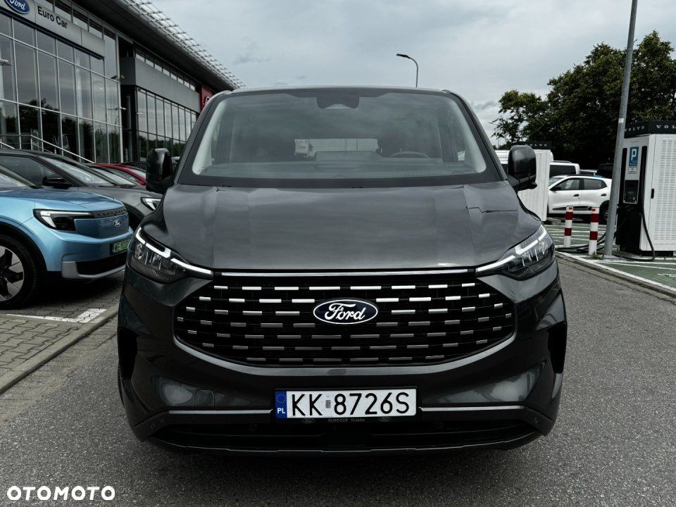 Ford Tourneo Custom - 2