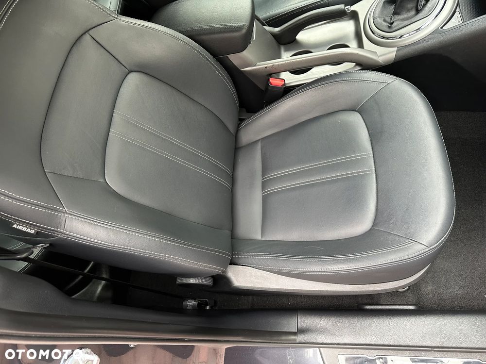 Kia Sportage 1.7 CRDI 2WD ISG Dream-Team Edition - 24