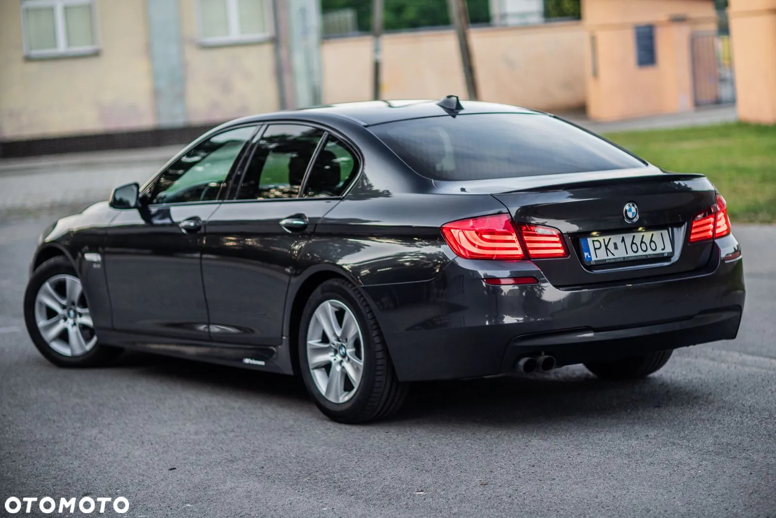 BMW Seria 5 528i xDrive - 2
