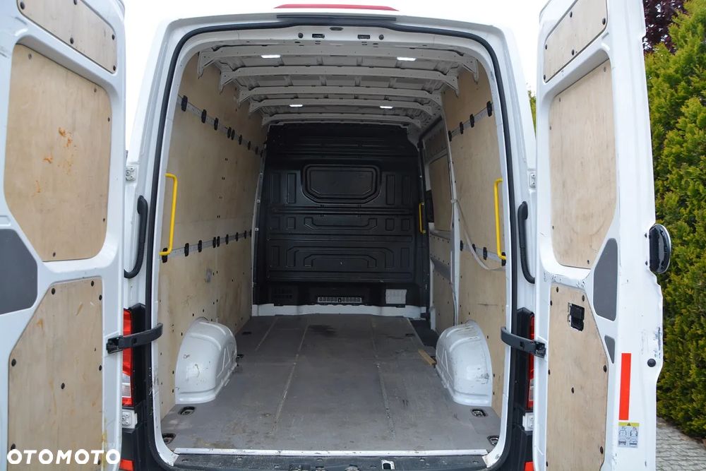 Volkswagen Crafter - 9