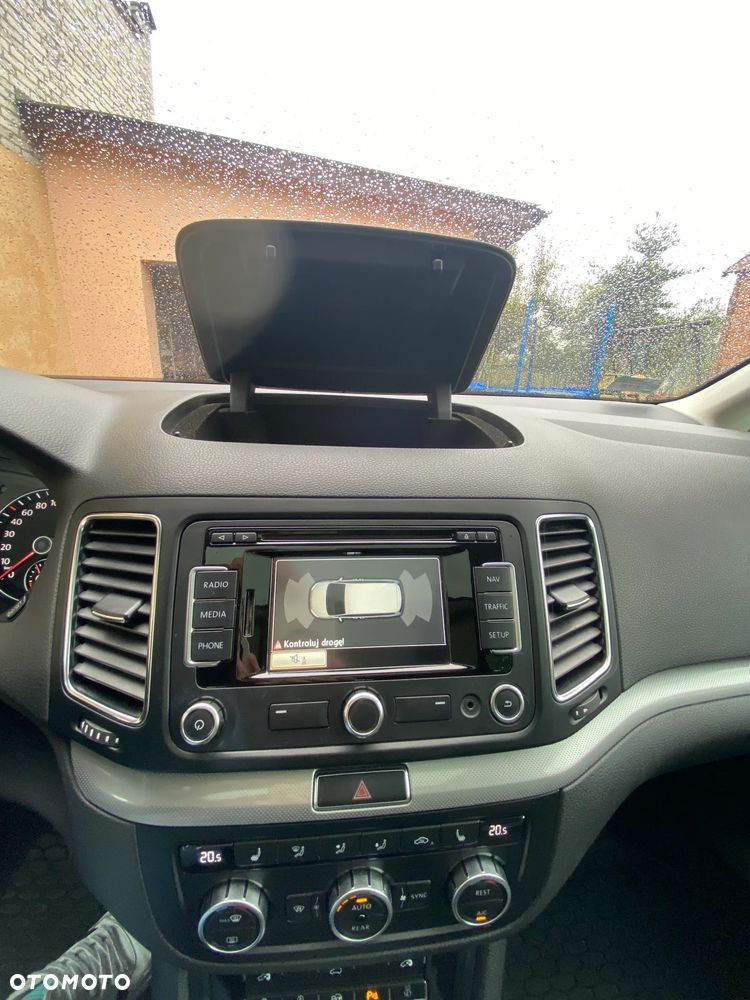 Volkswagen Sharan 2.0 TDI Highline DSG - 21