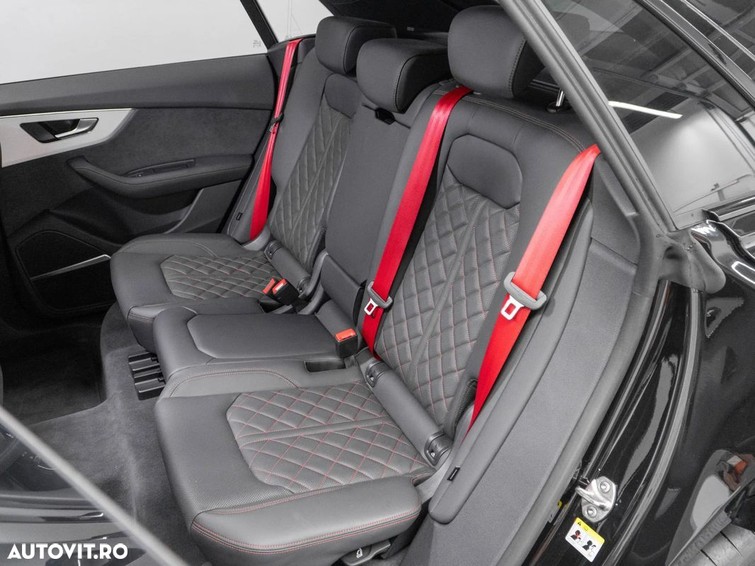 Audi Q8 - 32