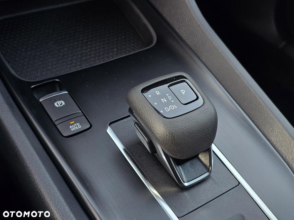 Nissan Qashqai 1.3 DIG-T MHEV N-Connecta Xtronic - 17