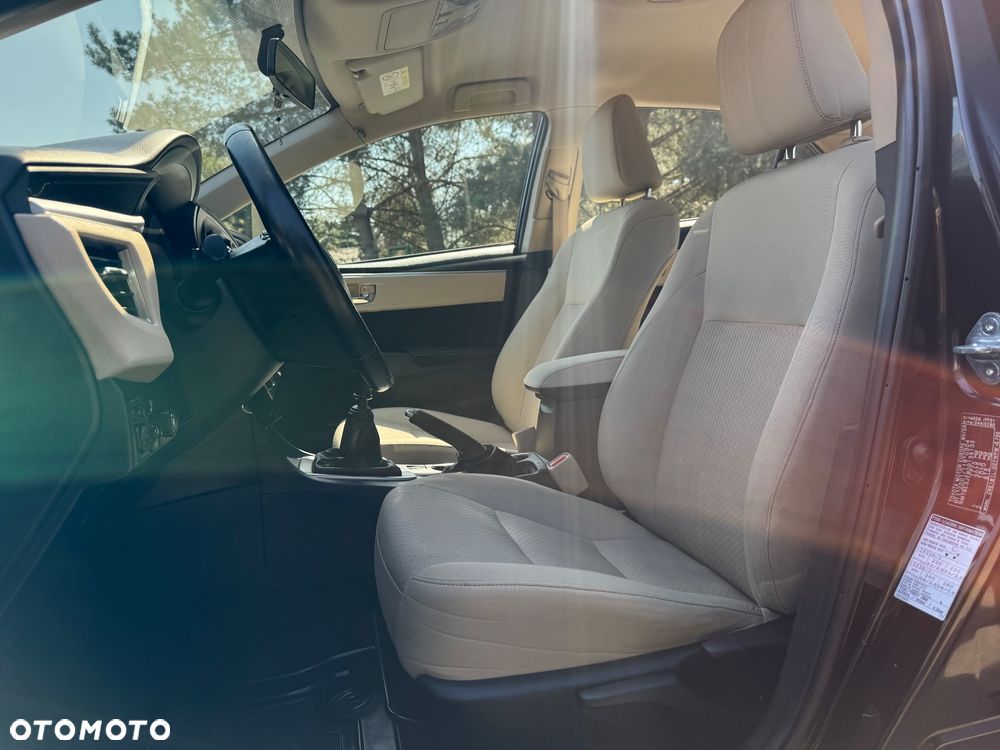 Toyota Corolla 1.6 Active EU6 - 24