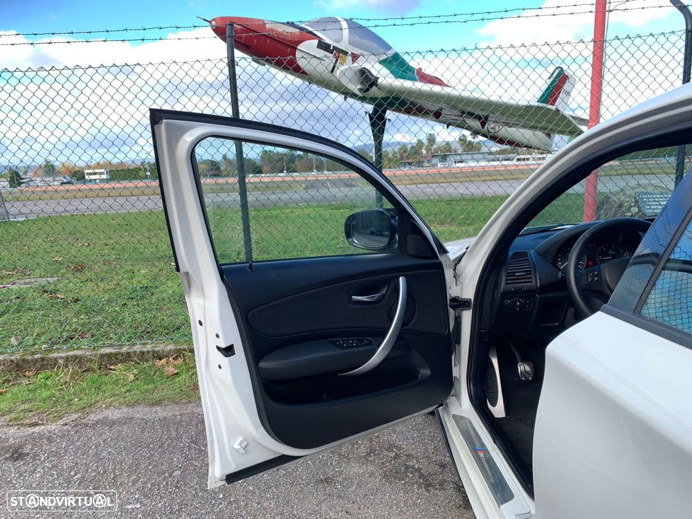 BMW 118 d Pack M - 34