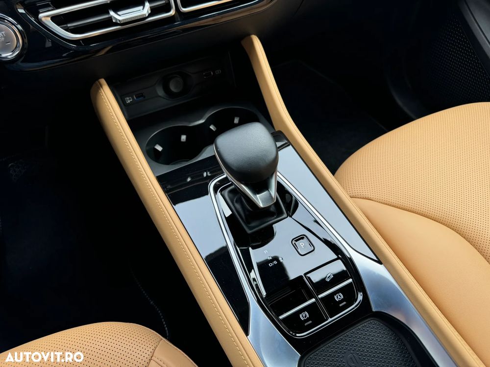 MG HS 1.5 T-GDi 7DCT Exclusive - 19