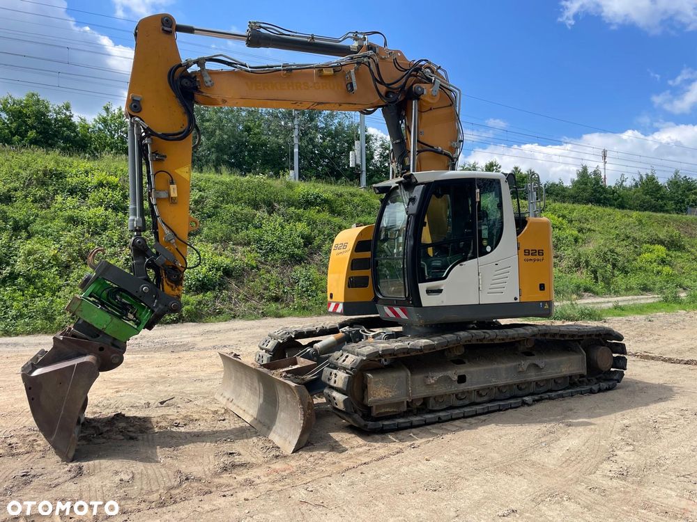Liebherr R926 - 4