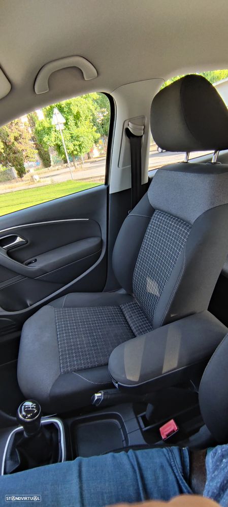 VW Polo 1.0 Confortline - 12