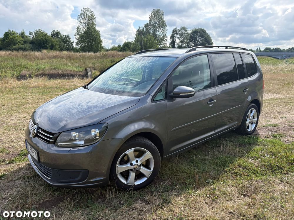 Volkswagen Touran - 1