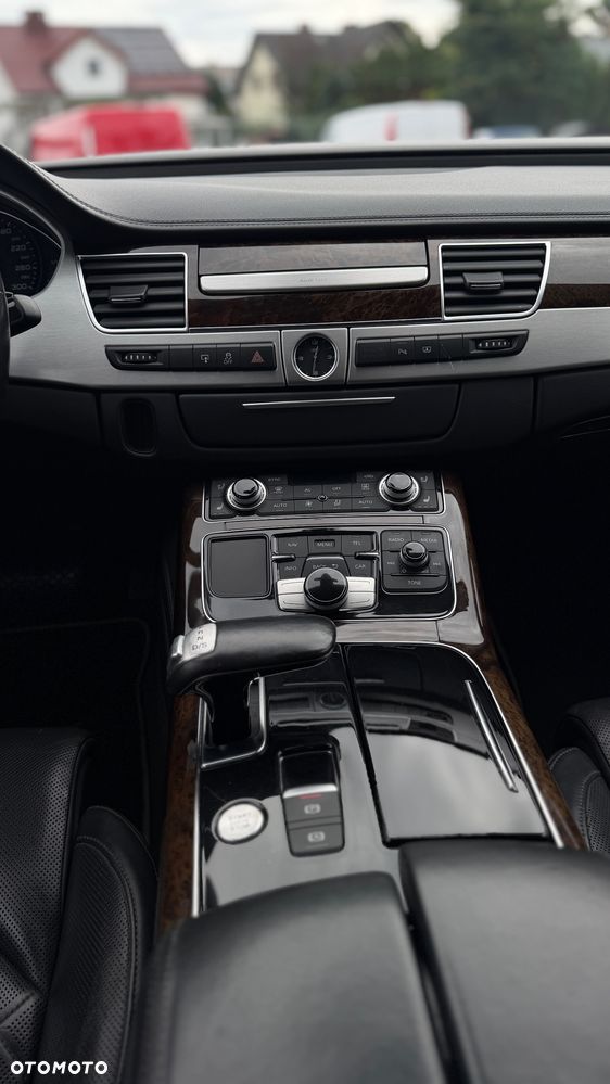 Audi A8 4.2 TDI Quattro - 9