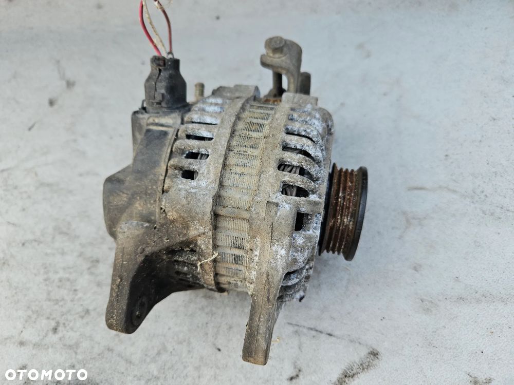Alternator Kia Carens II 1,6 b 2005r 90A 37300-2X000 - 2