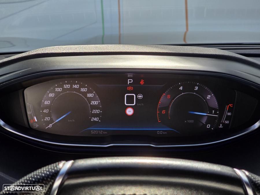 Peugeot 3008 1.5 BlueHDi GT EAT8 - 19