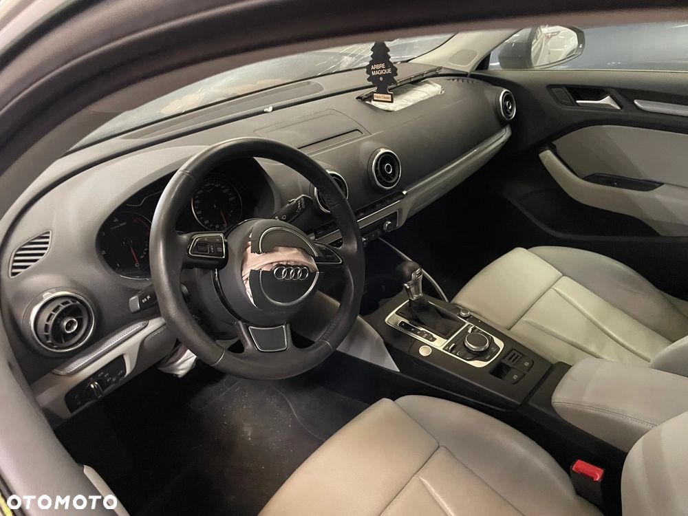 Audi A3 Sportback - 8