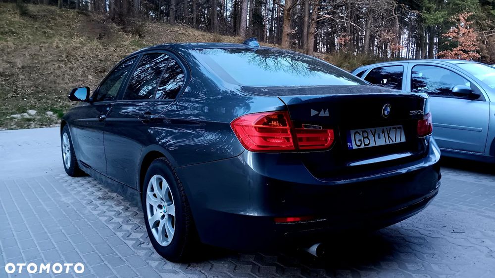 BMW Seria 3 320d - 3