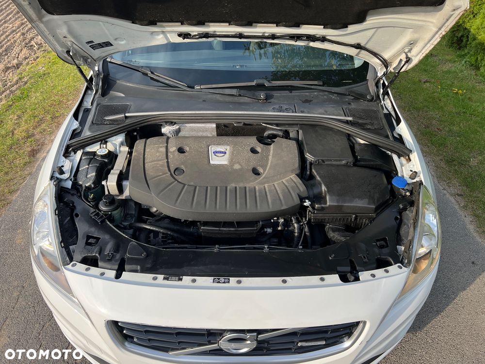 Volvo S60 D3 Geartronic RDesign - 30