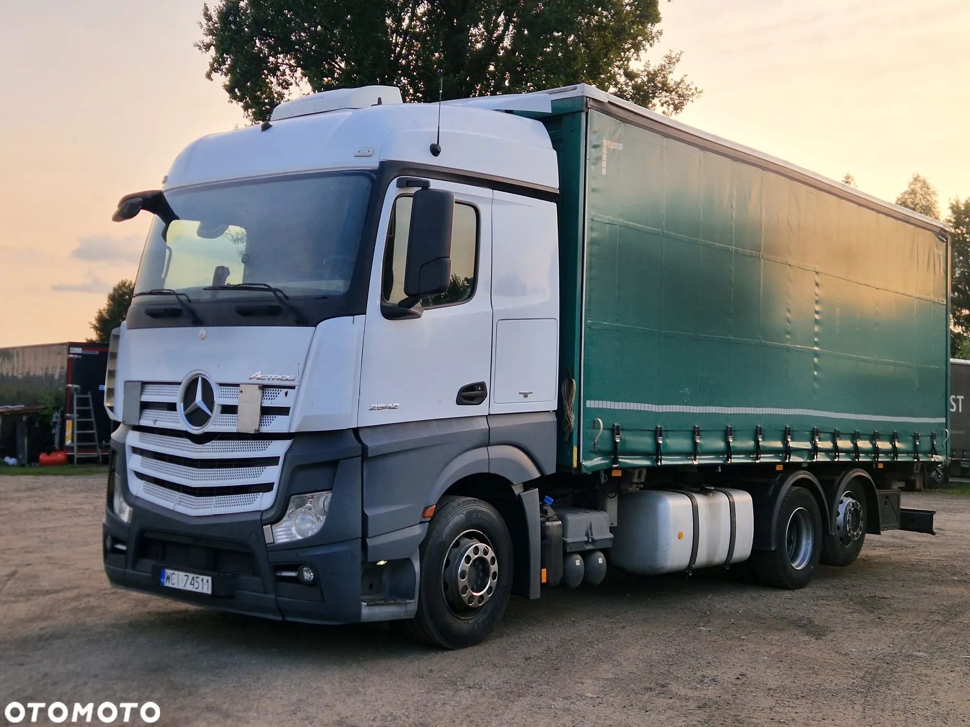 Mercedes-Benz Actros - 1
