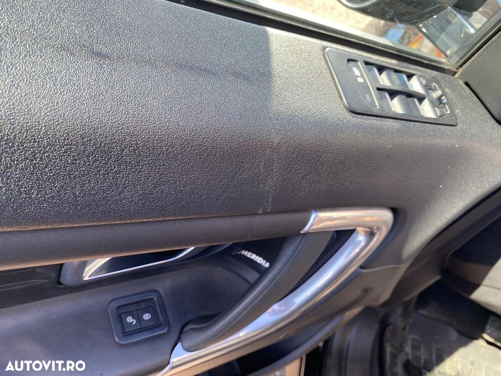 Land Rover Discovery Sport 2.0 l TD4 HSE Luxury Aut. - 12
